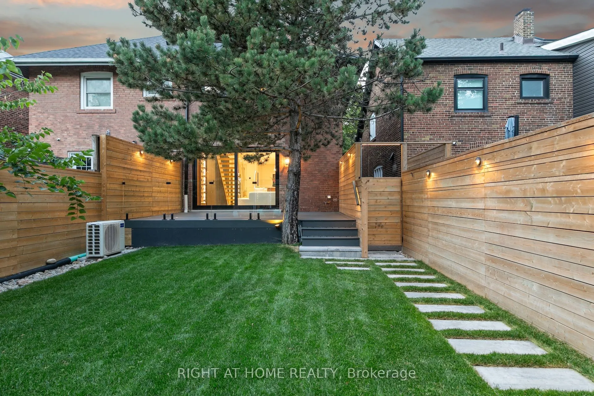 35 Woburn Avenue