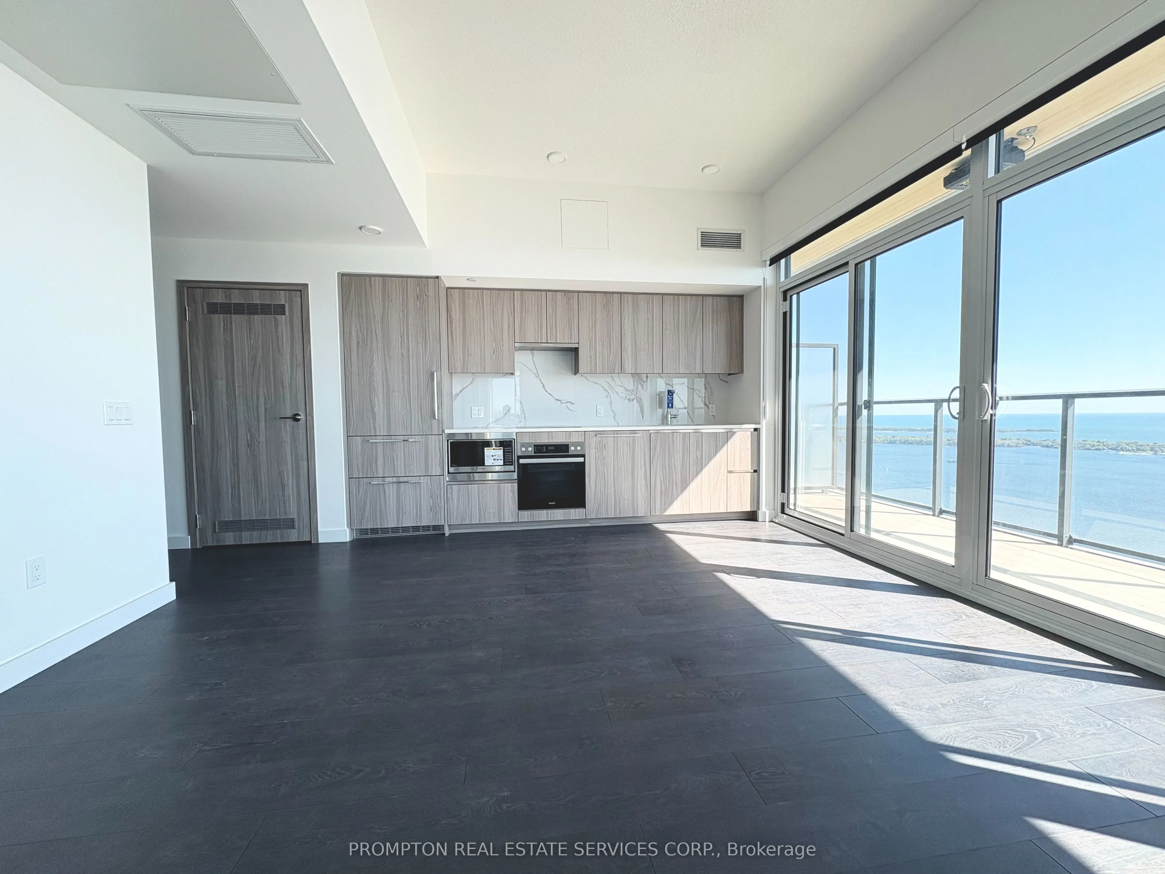3 Concord Cityplace Way, #6107