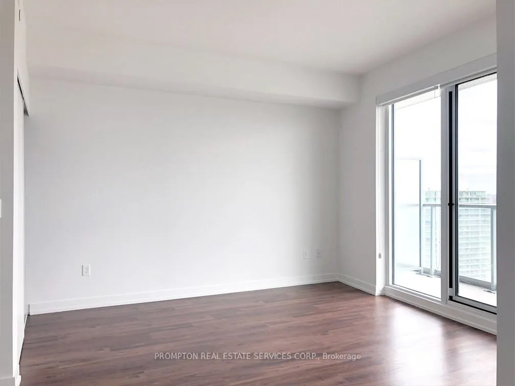 117 McMahon Drive, #3301