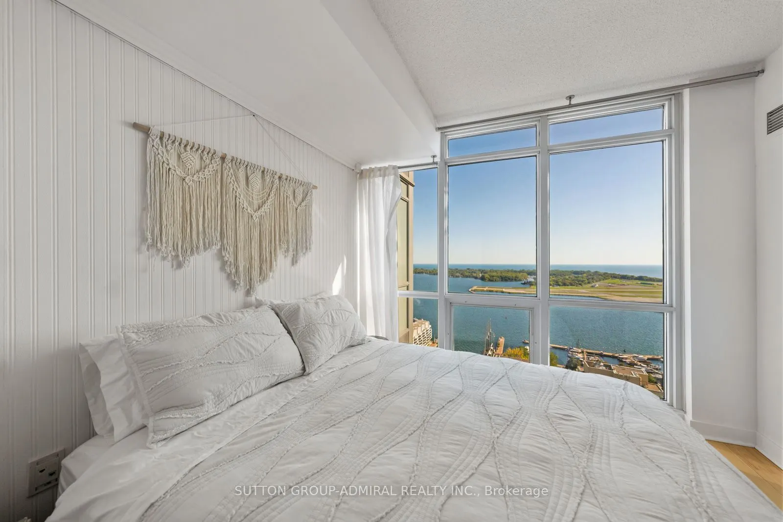 11 Brunel Court, #3711