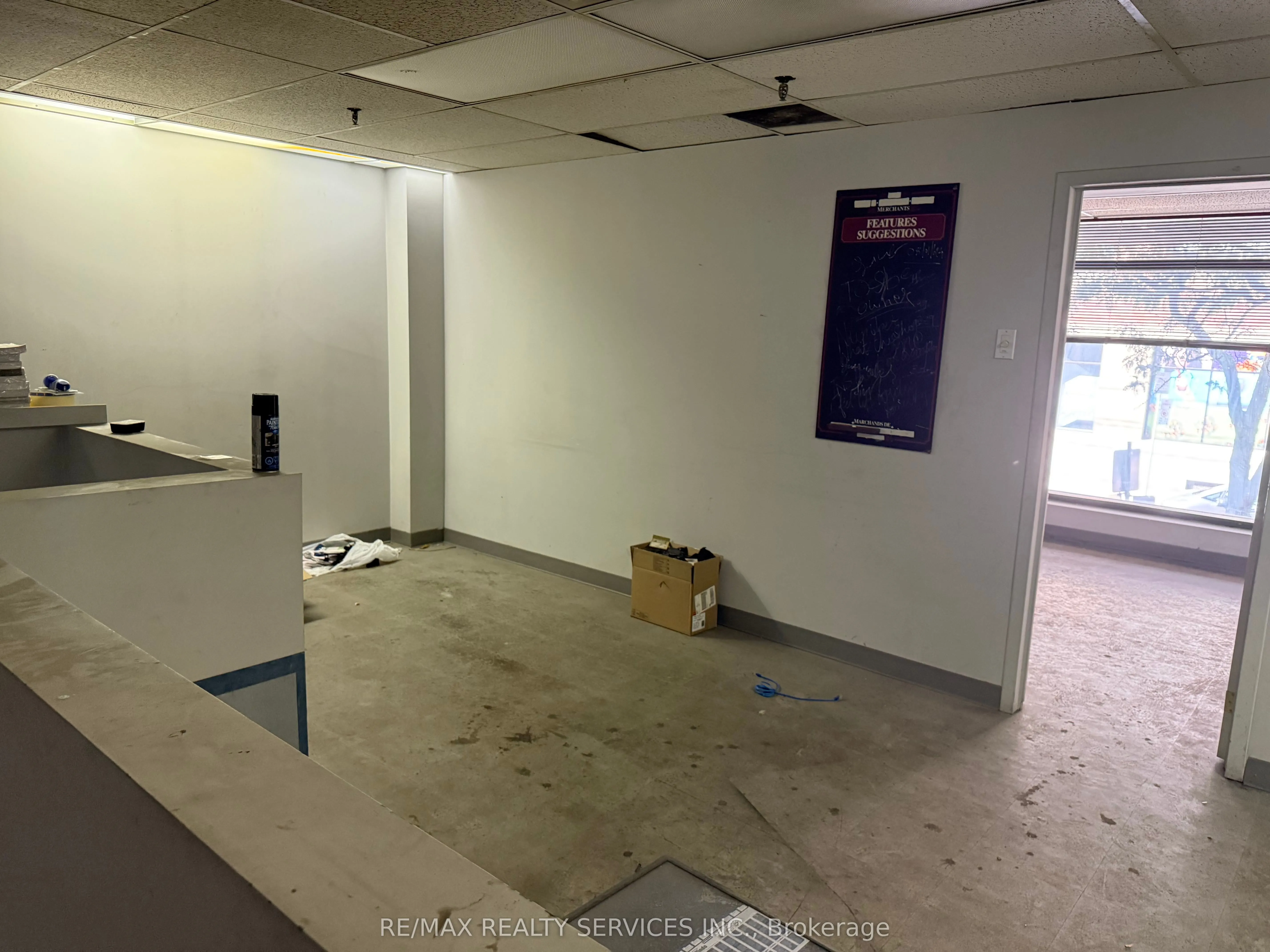 201 KING ST Street E