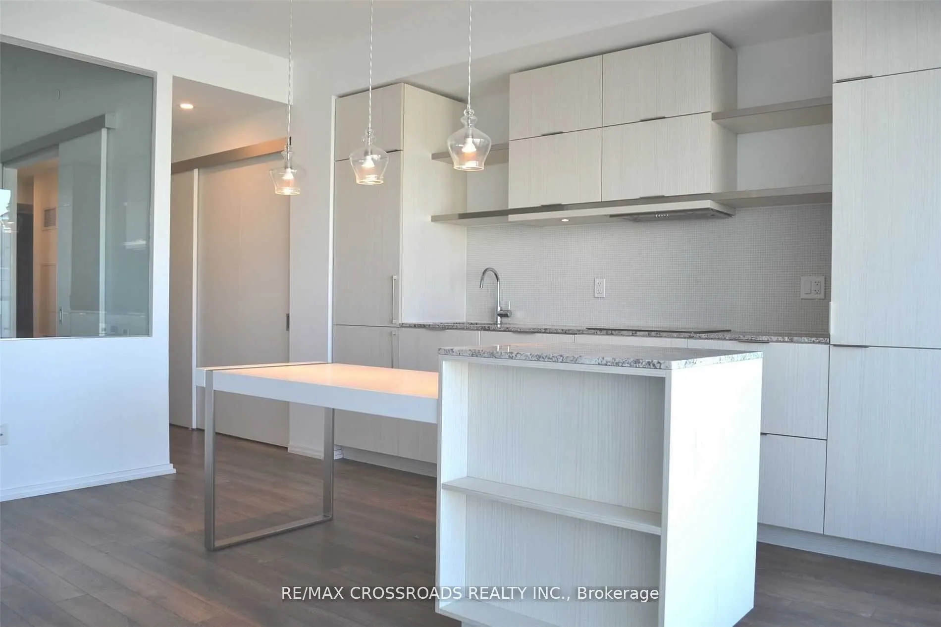197 Yonge Street, #1904