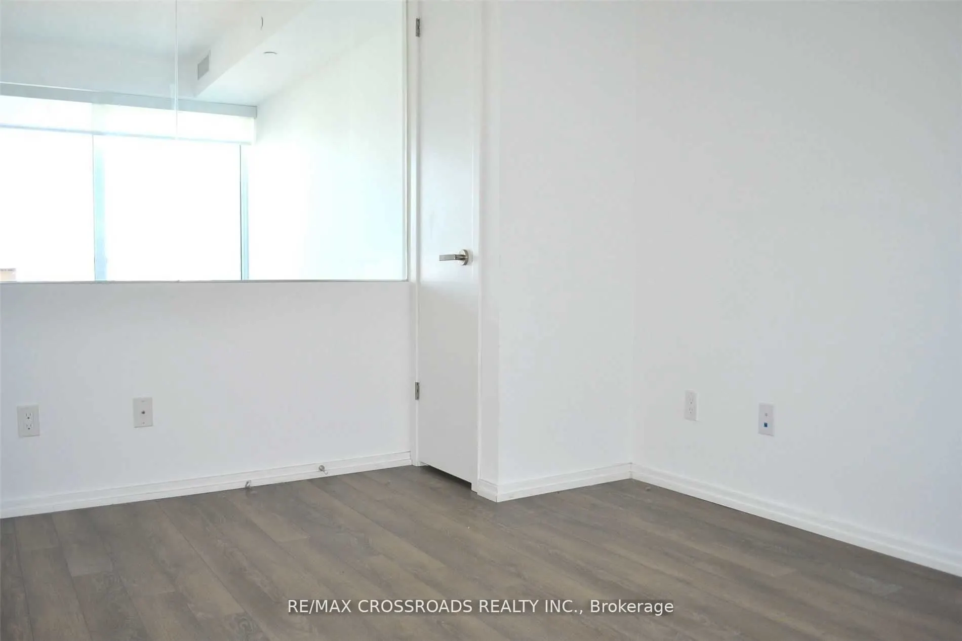 197 Yonge Street, #1904