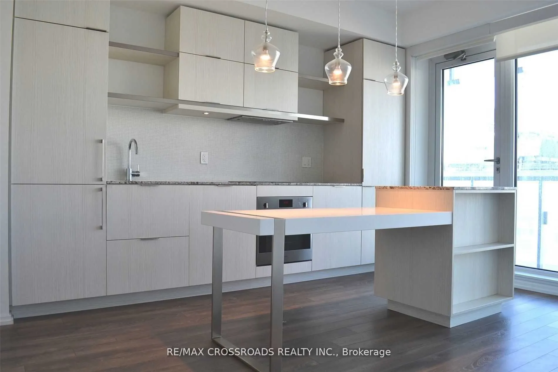 197 Yonge Street, #1904