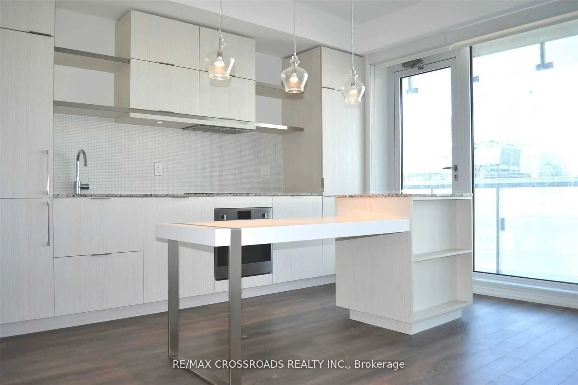 197 Yonge Street, #1904