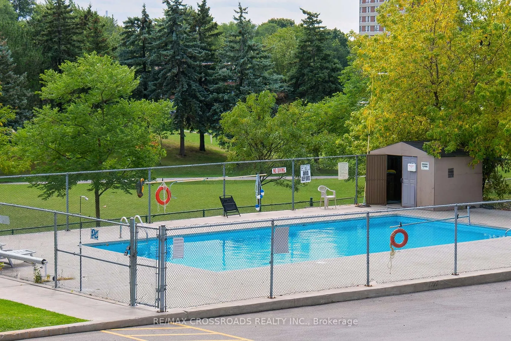 25 Sunrise Avenue, #210