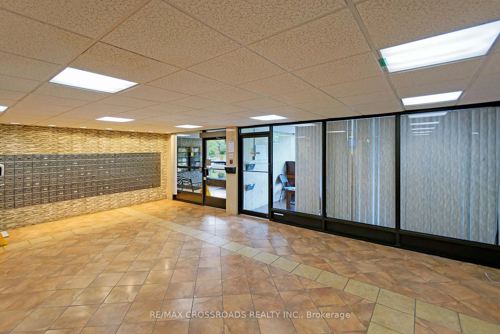 25 Sunrise Avenue, #210