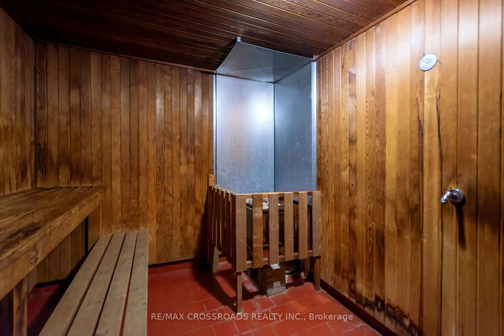 25 Sunrise Avenue, #210