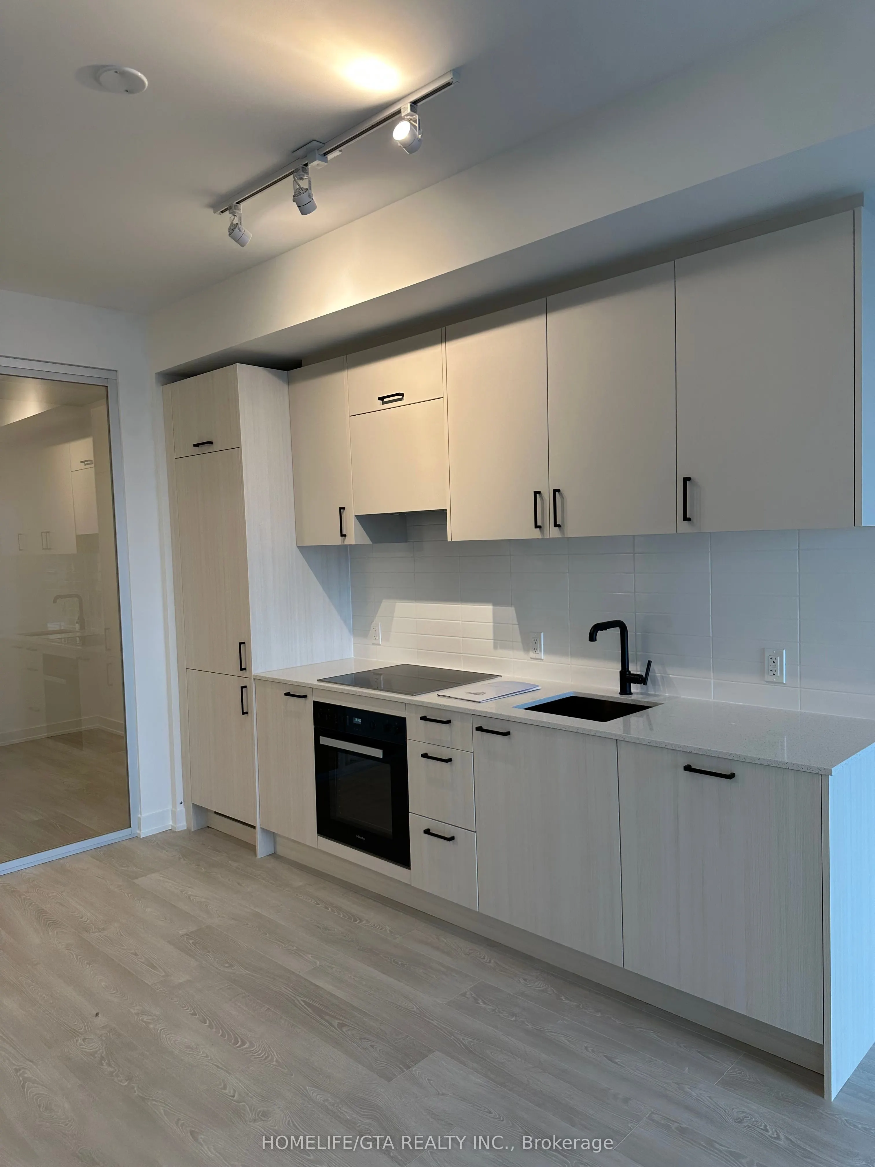 1 Kyle Lowry Road, #426