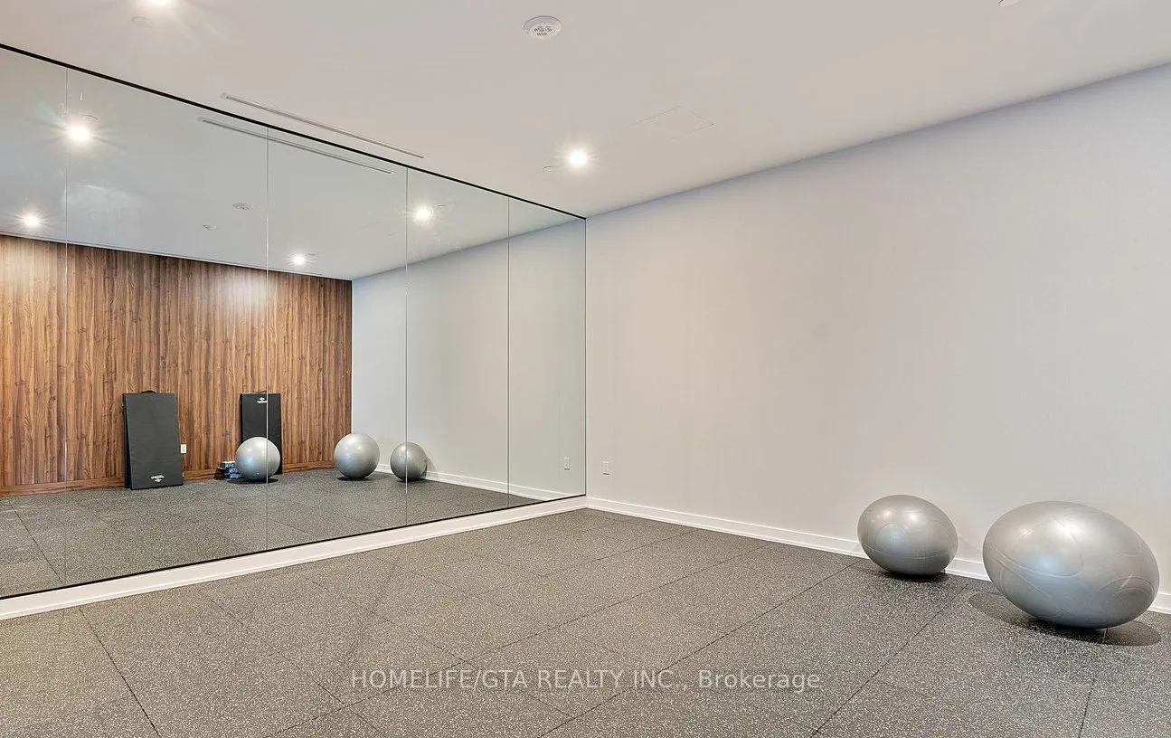 1 Kyle Lowry Road, #426