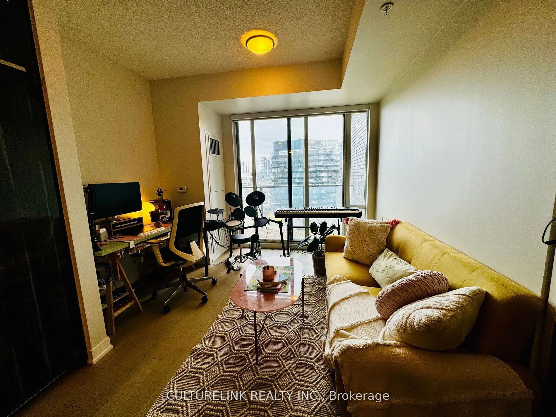 120 Bayview Avenue, #S915