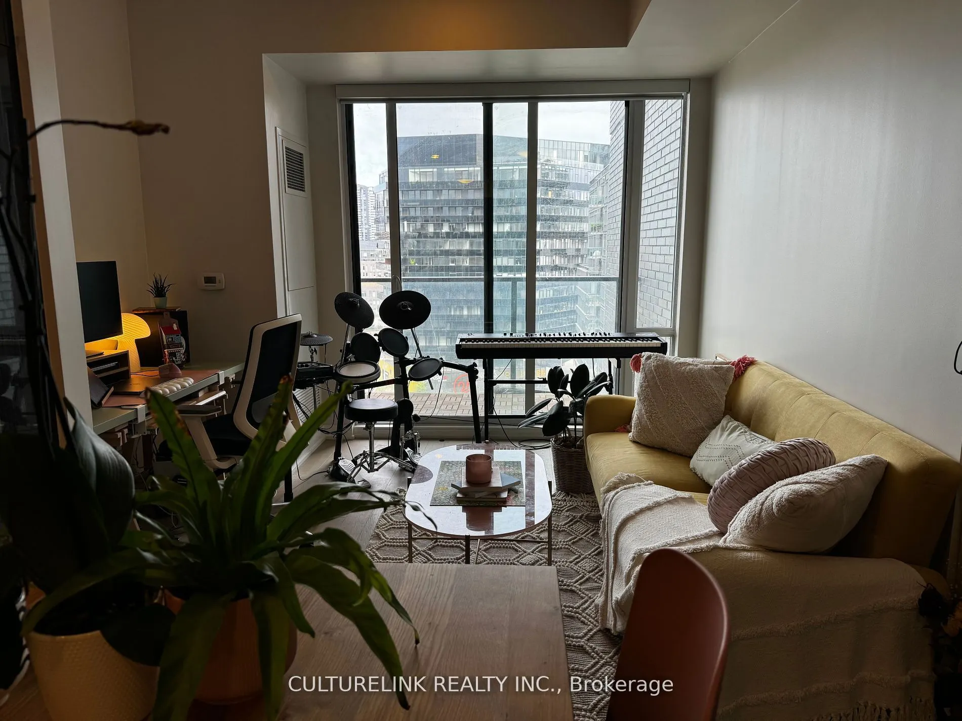 120 Bayview Avenue, #S915