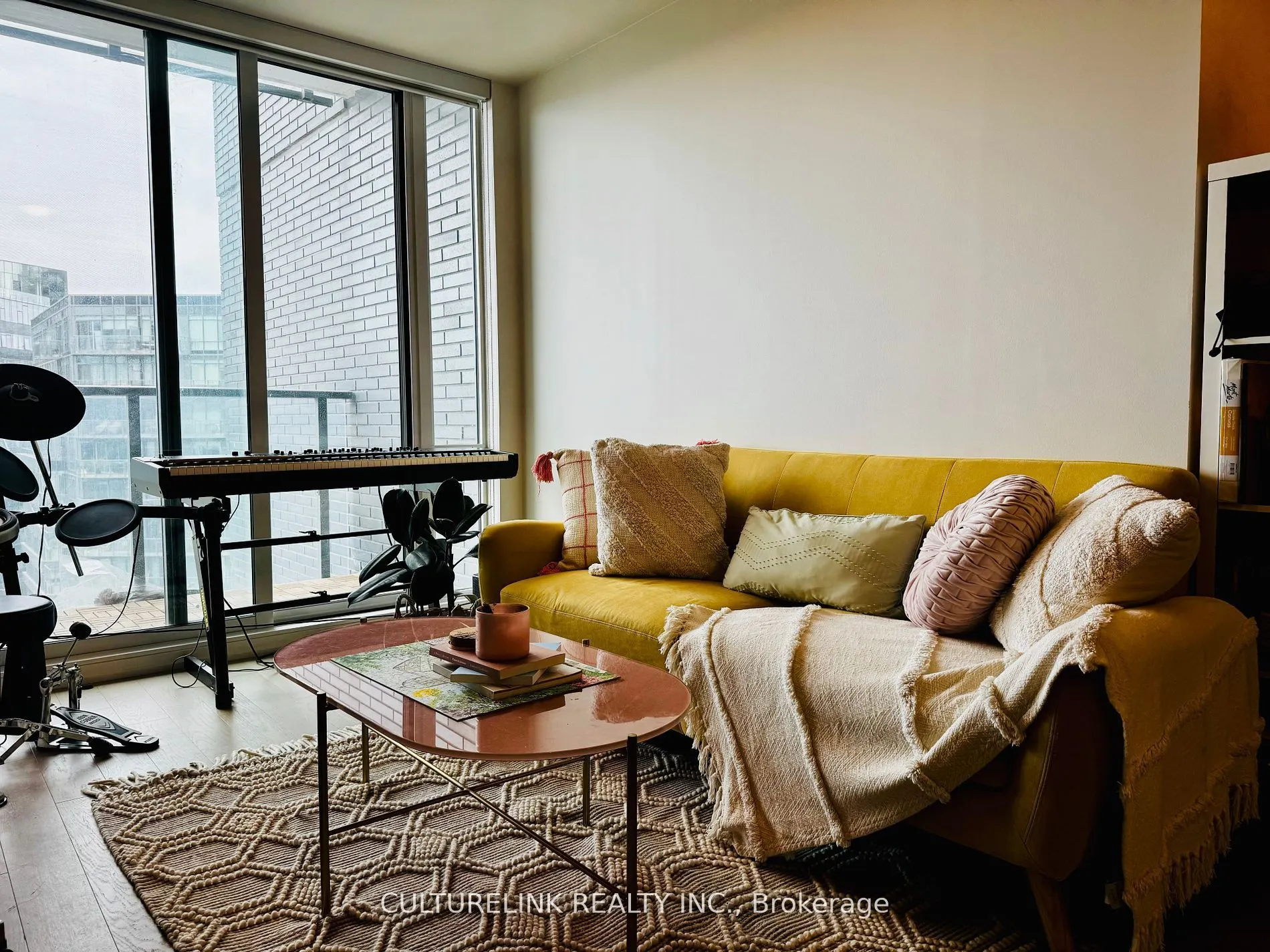 120 Bayview Avenue, #S915