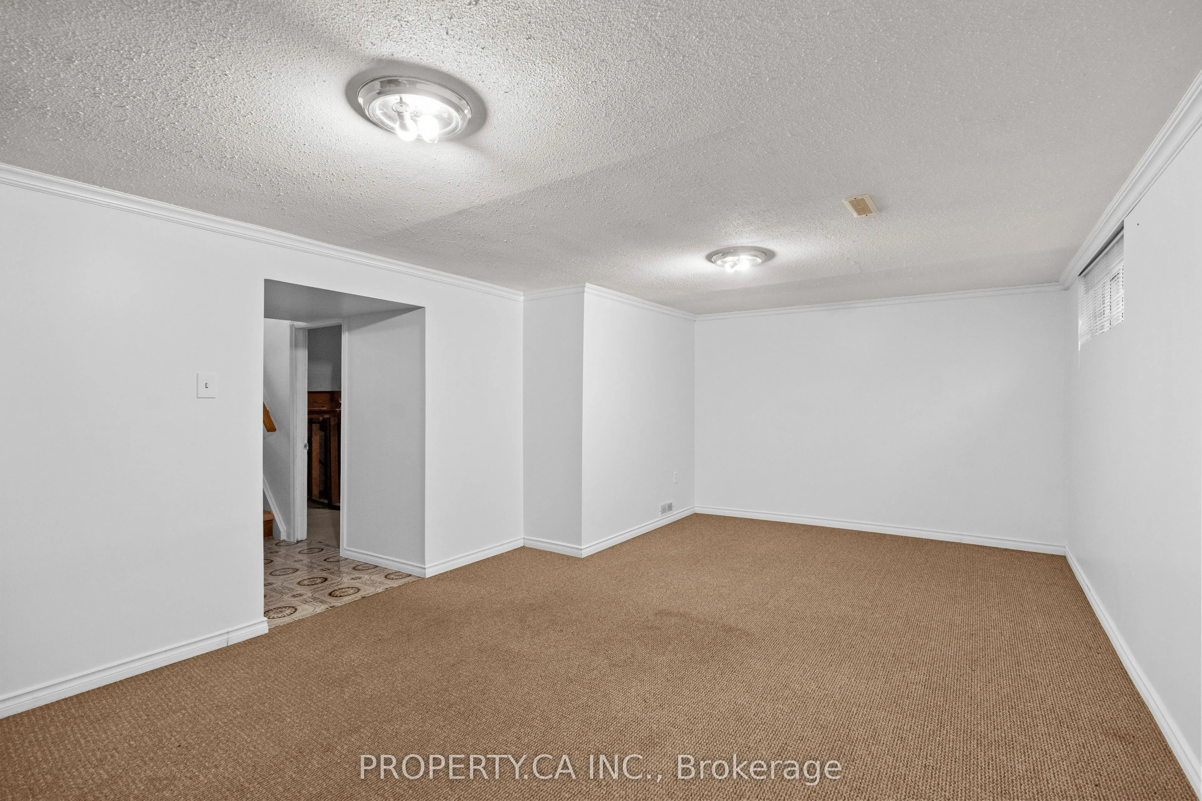 48 Navaho Drive