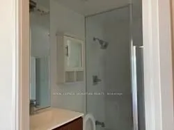 25 Cole Street, #911