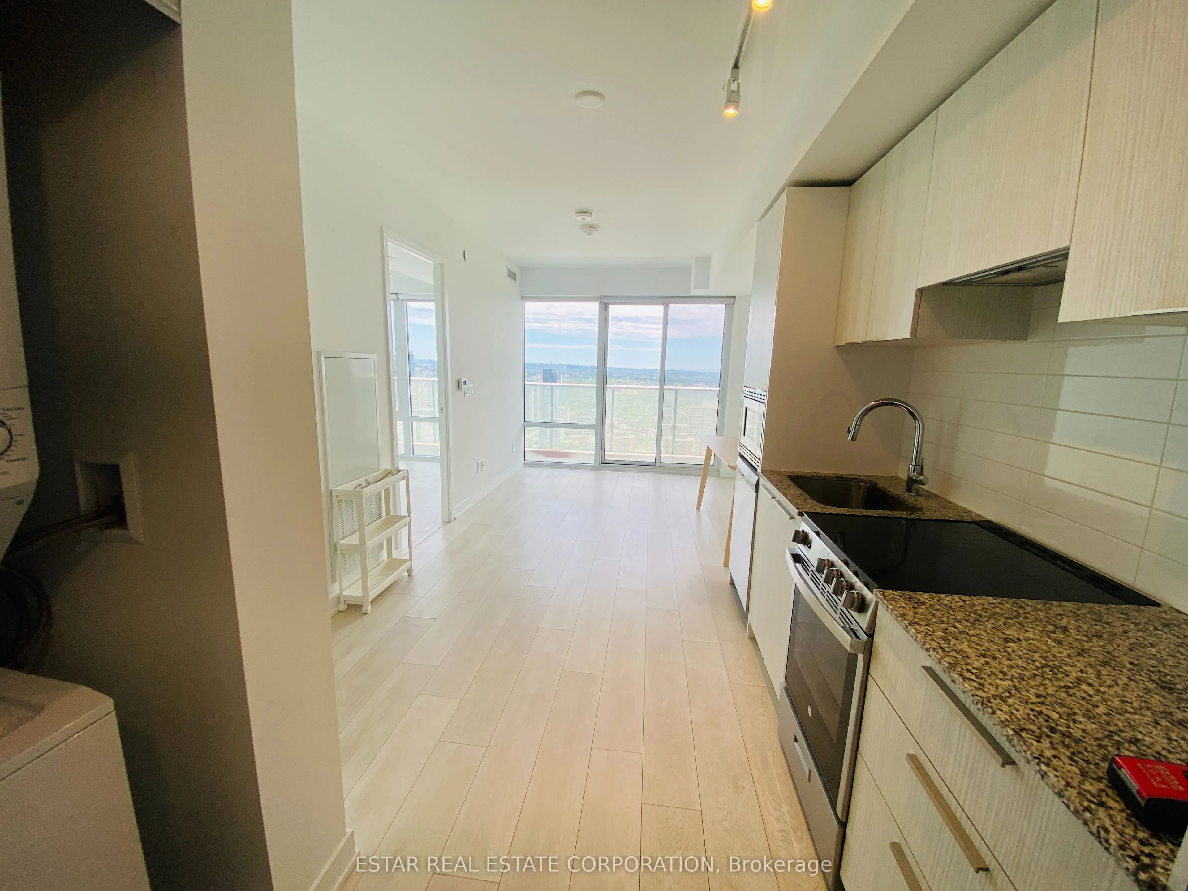 501 Yonge Street, #4406