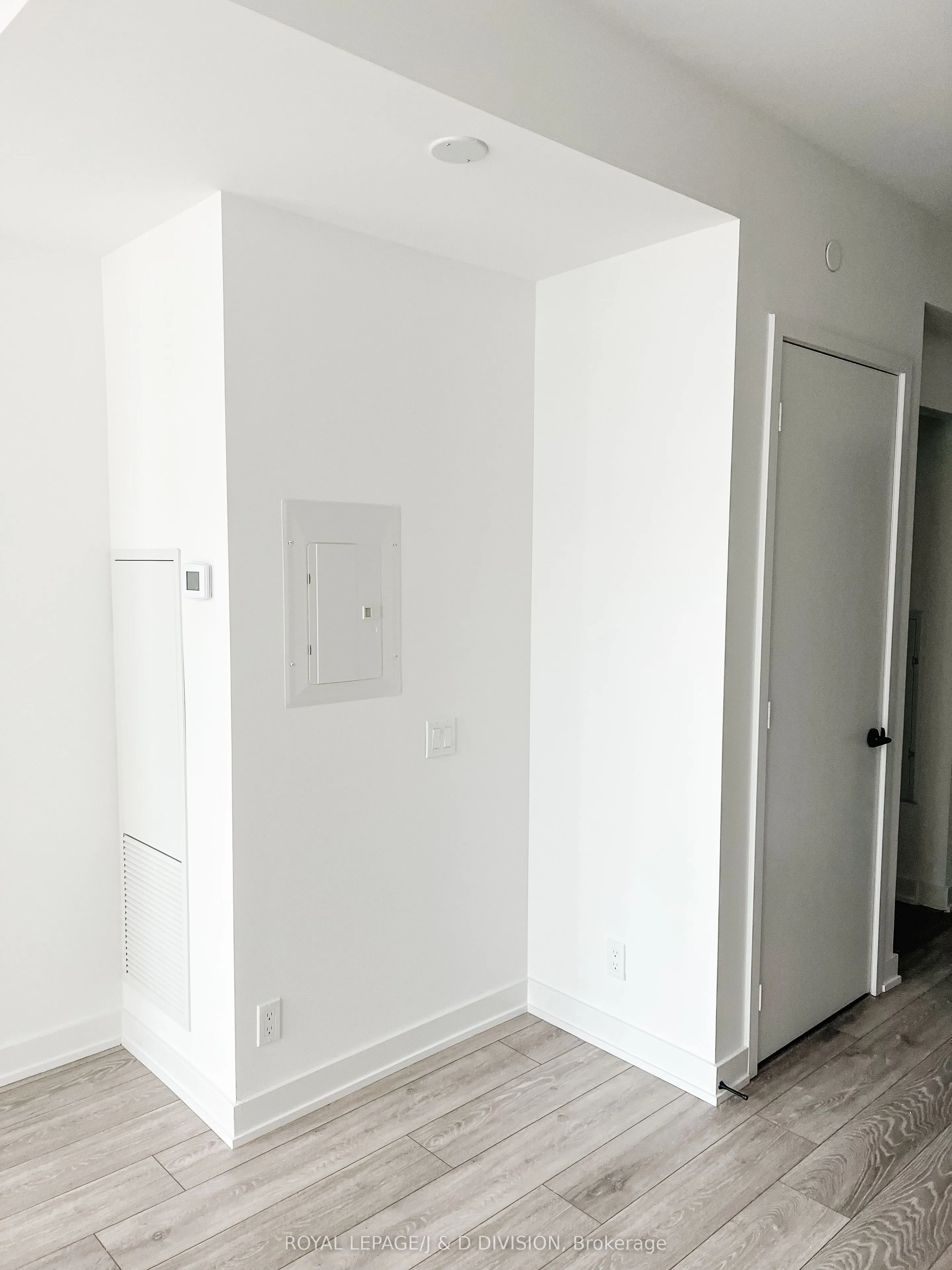 108 Peter Street, #1812