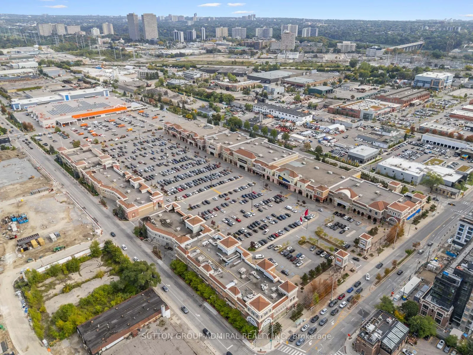 759 Eglinton Avenue E