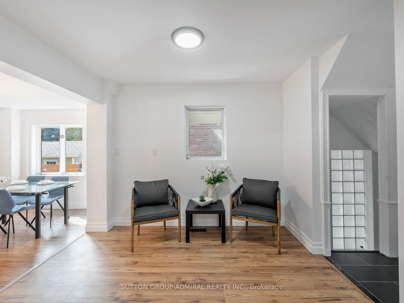 759 Eglinton Avenue E