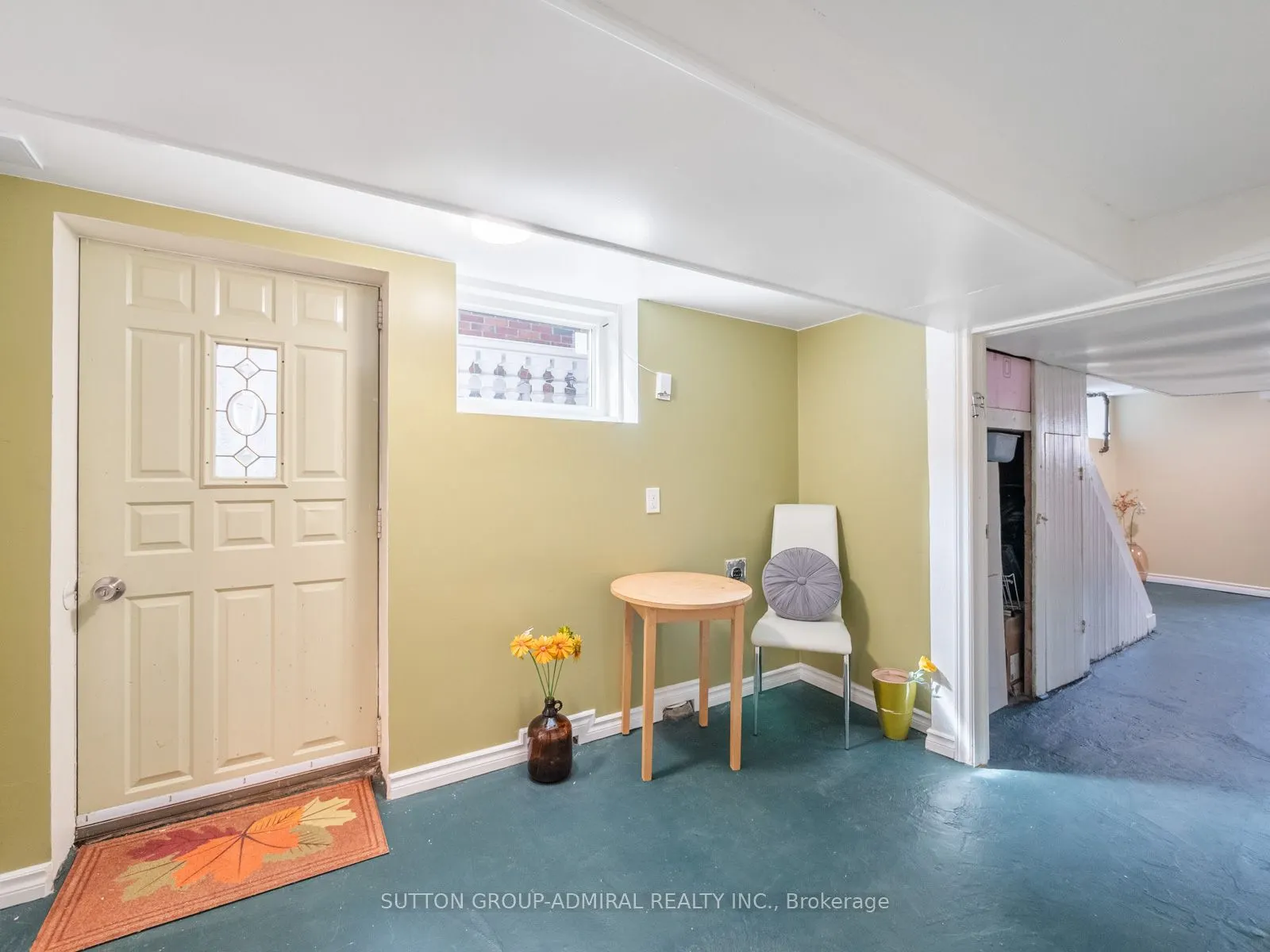 759 Eglinton Avenue E