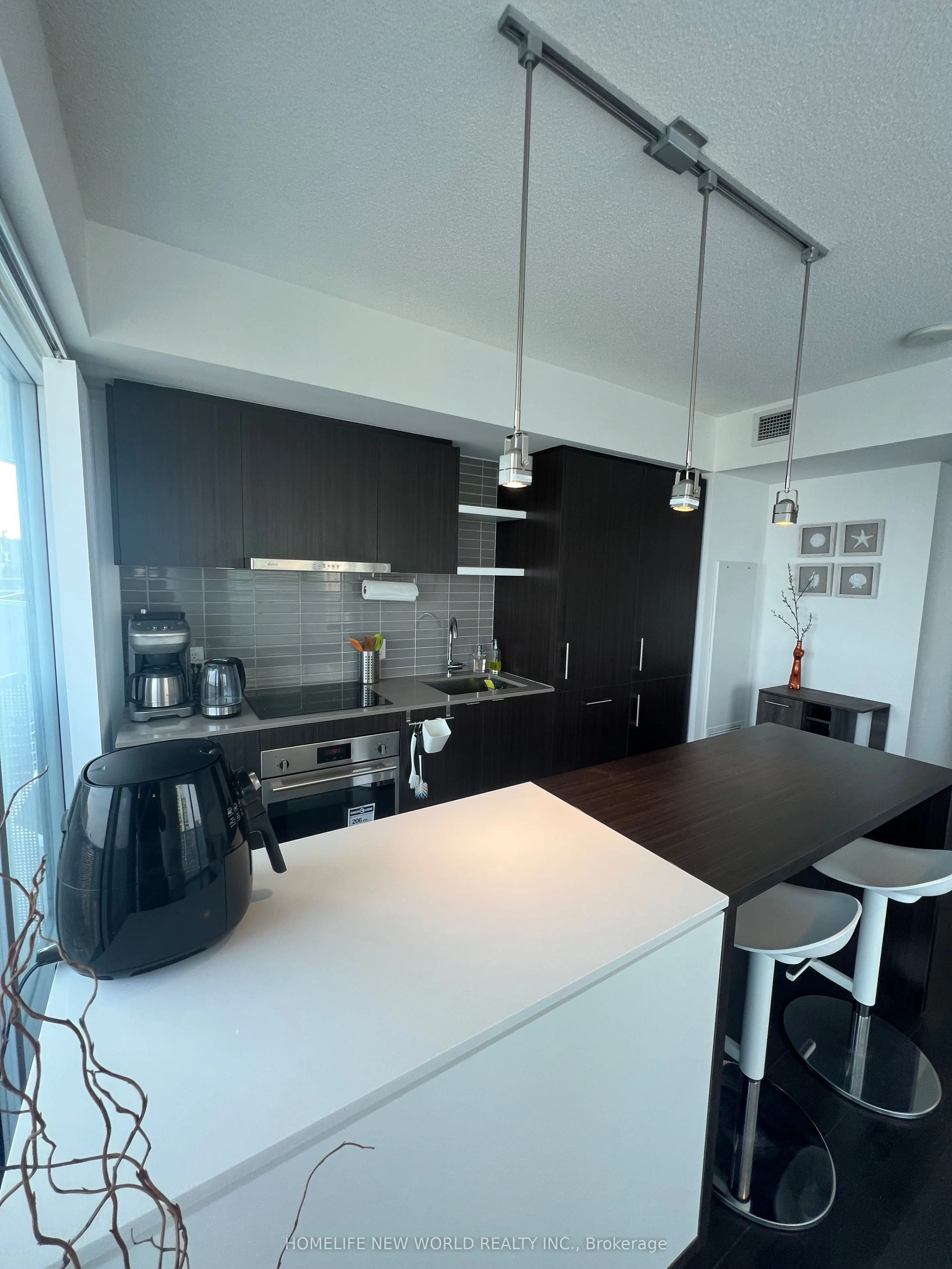 88 Harbour Street, #3707