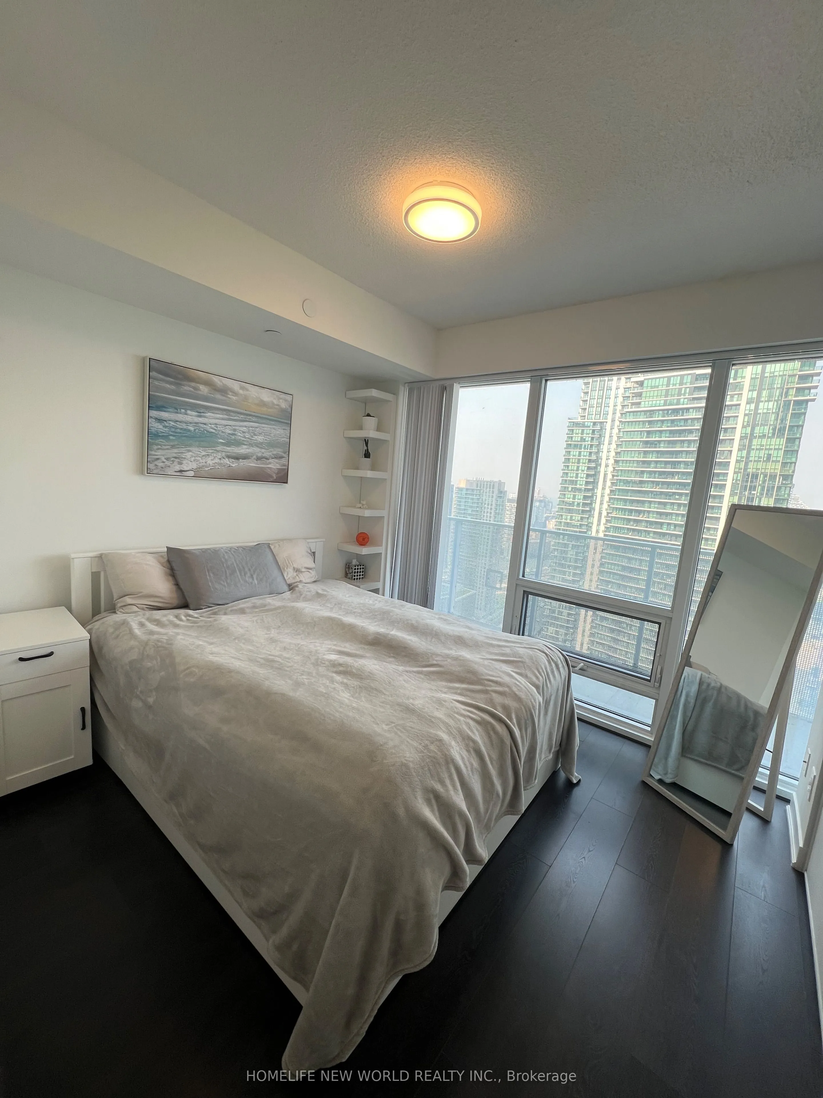 88 Harbour Street, #3707