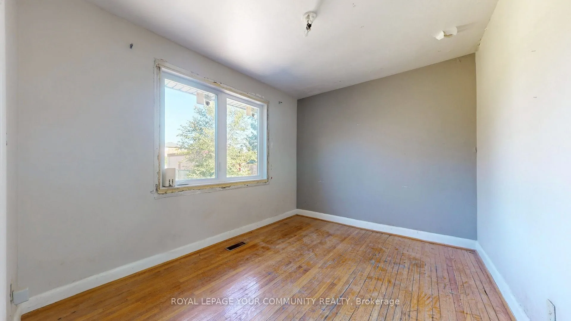 480 Ellerslie Avenue