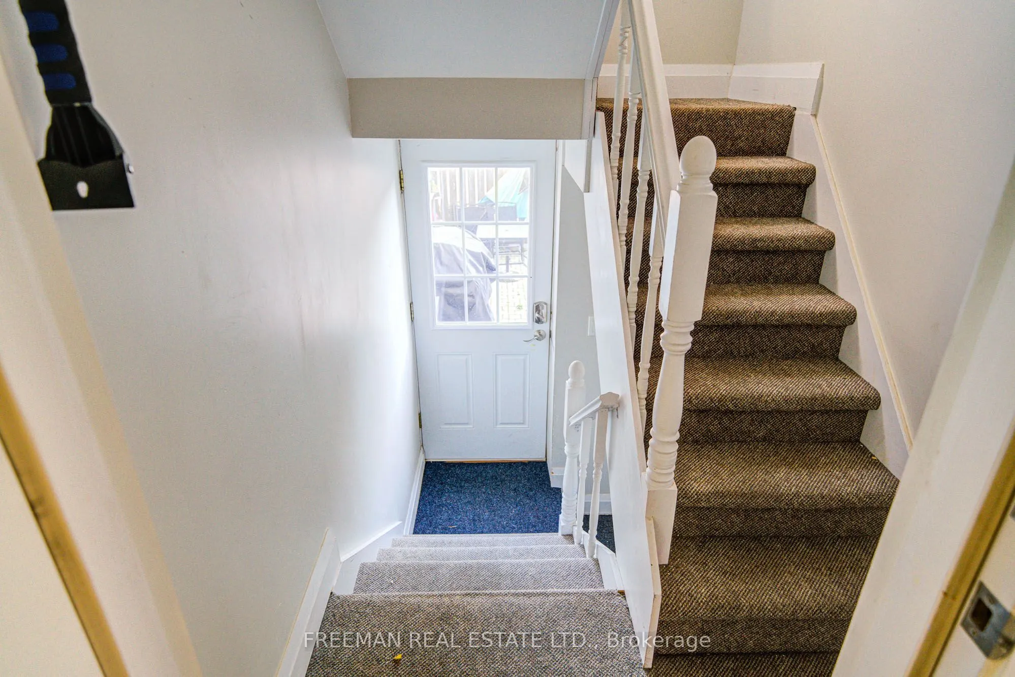 99 Hocken Avenue, #Main Fl