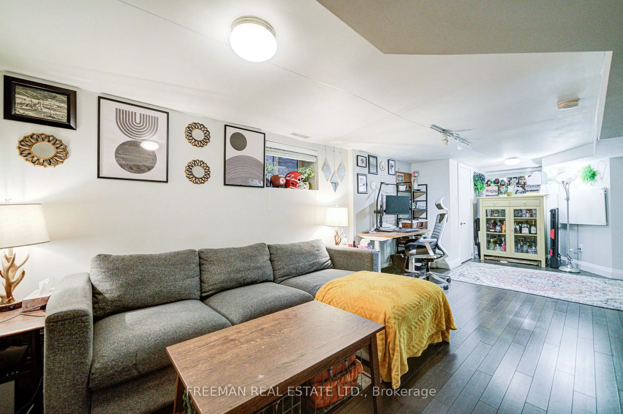 99 Hocken Avenue, #Main Fl