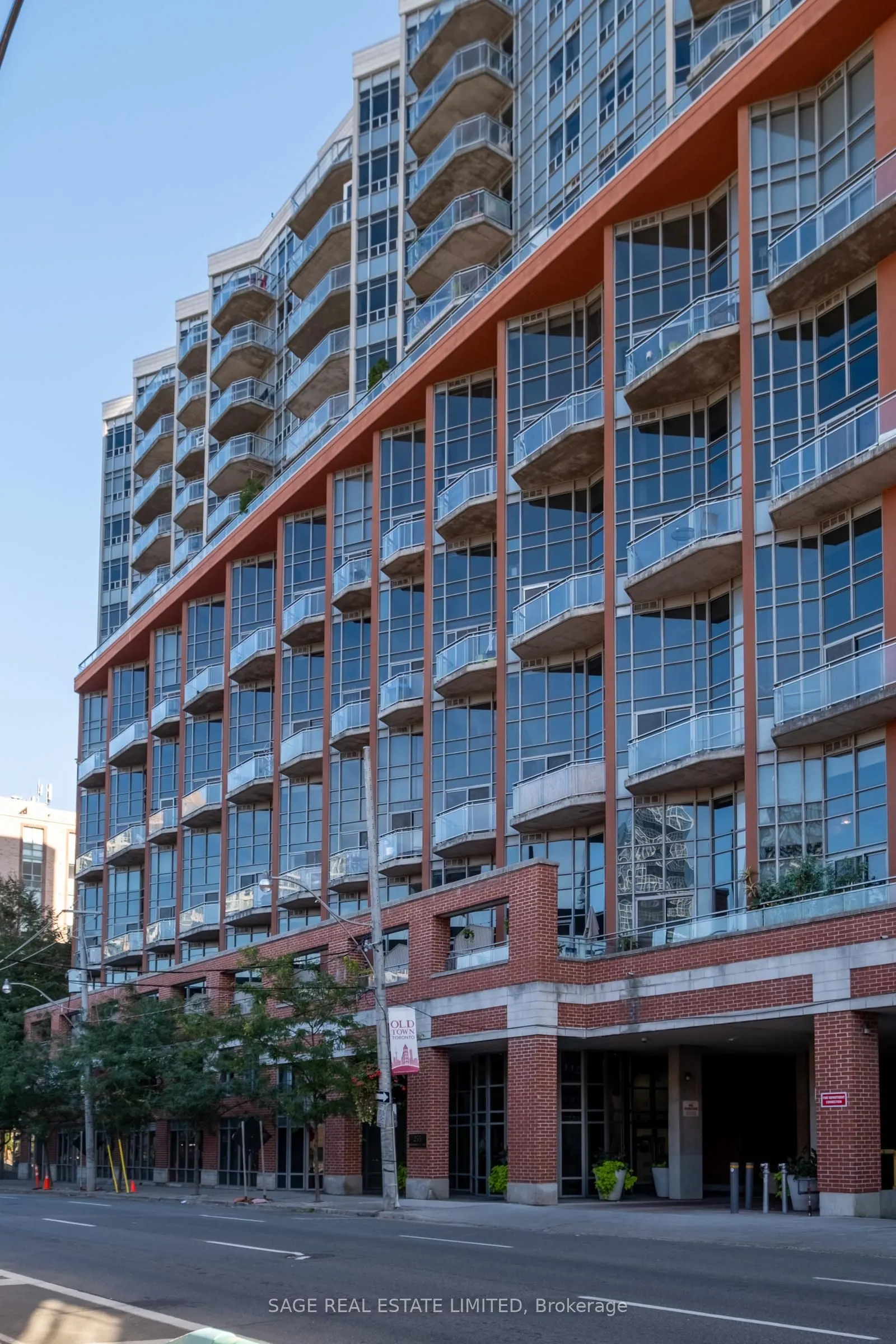 255 Richmond Street E, #1403