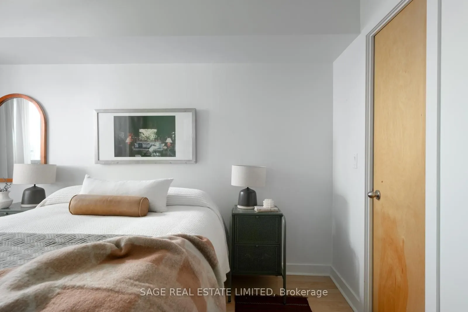 255 Richmond Street E, #1403
