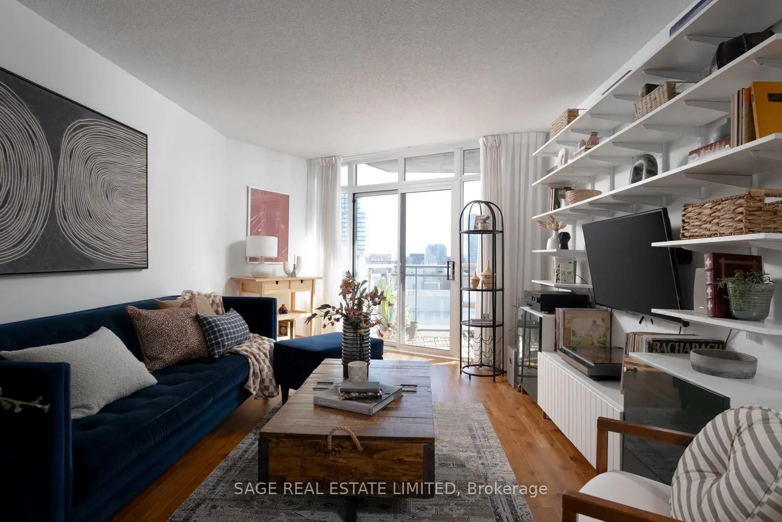 255 Richmond Street E, #1403