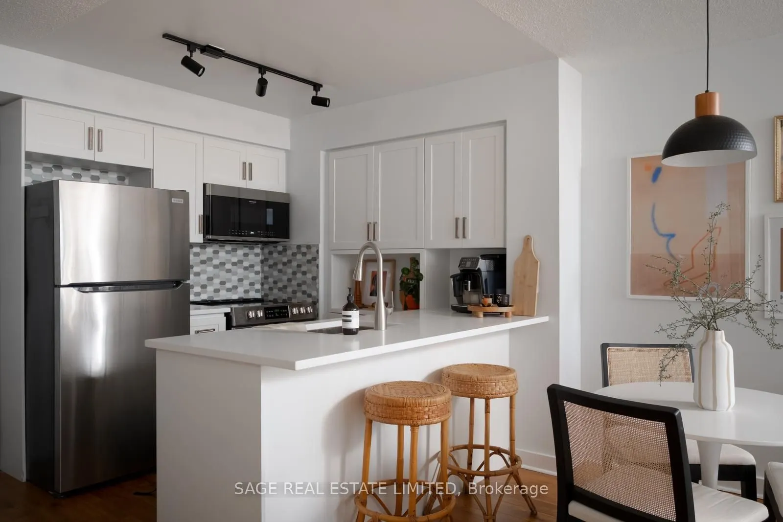 255 Richmond Street E, #1403