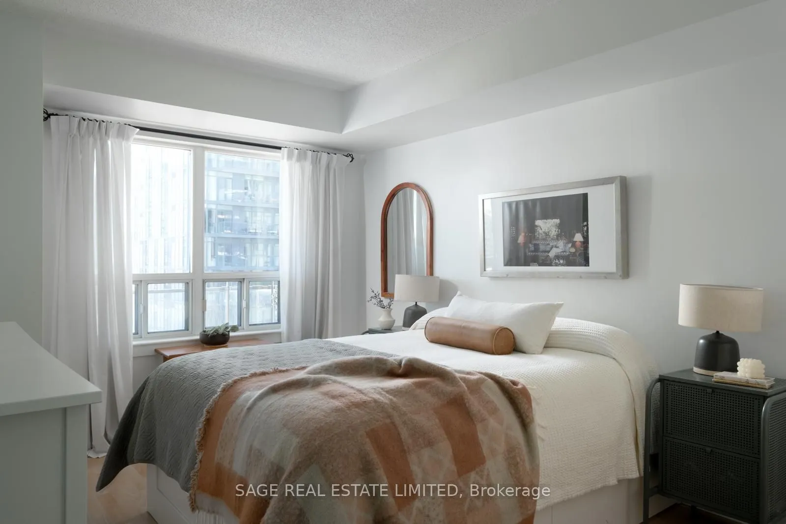 255 Richmond Street E, #1403