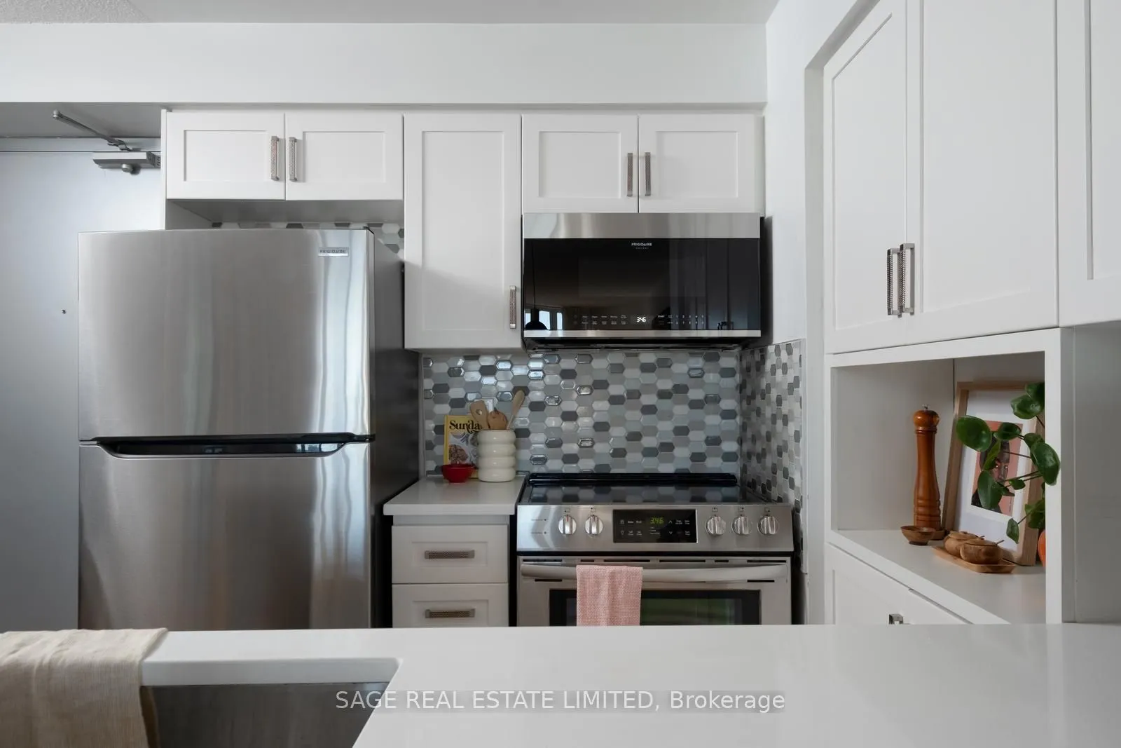 255 Richmond Street E, #1403