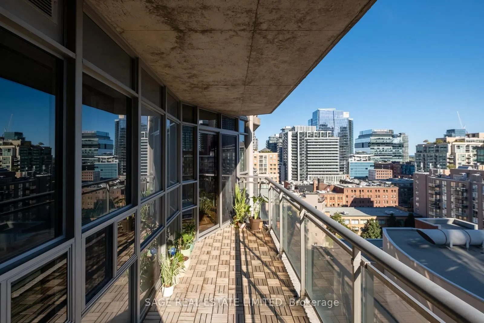 255 Richmond Street E, #1403