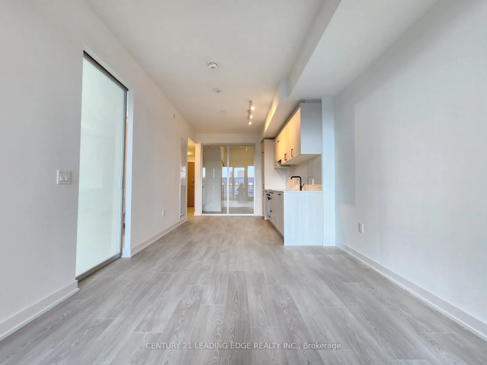 1 Kyle Lowry Road, #327