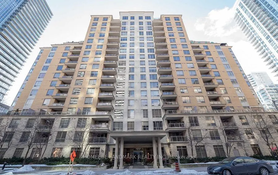123 Eglinton Avenue E, #207