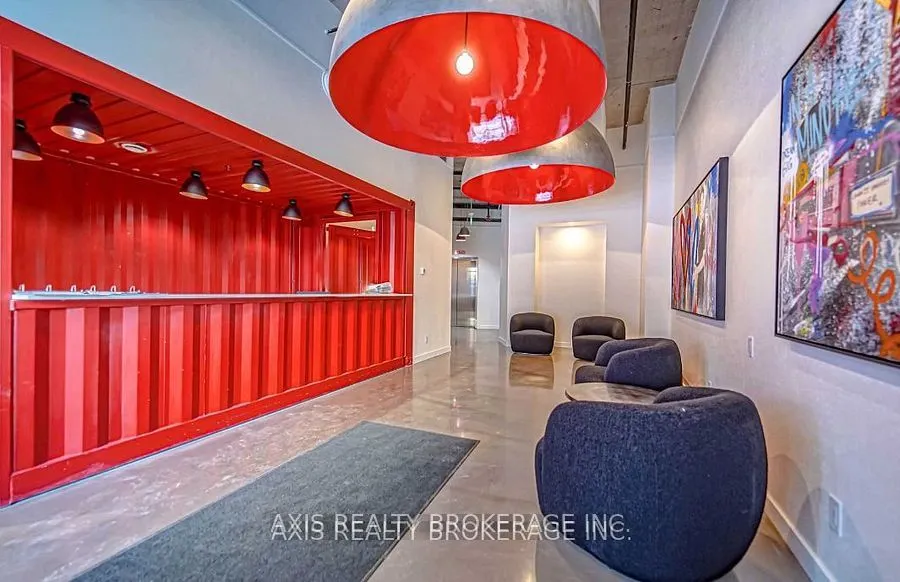 135 East Liberty Street, #1811