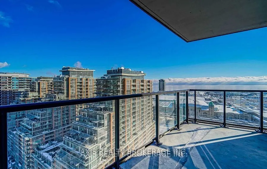 135 East Liberty Street, #1811