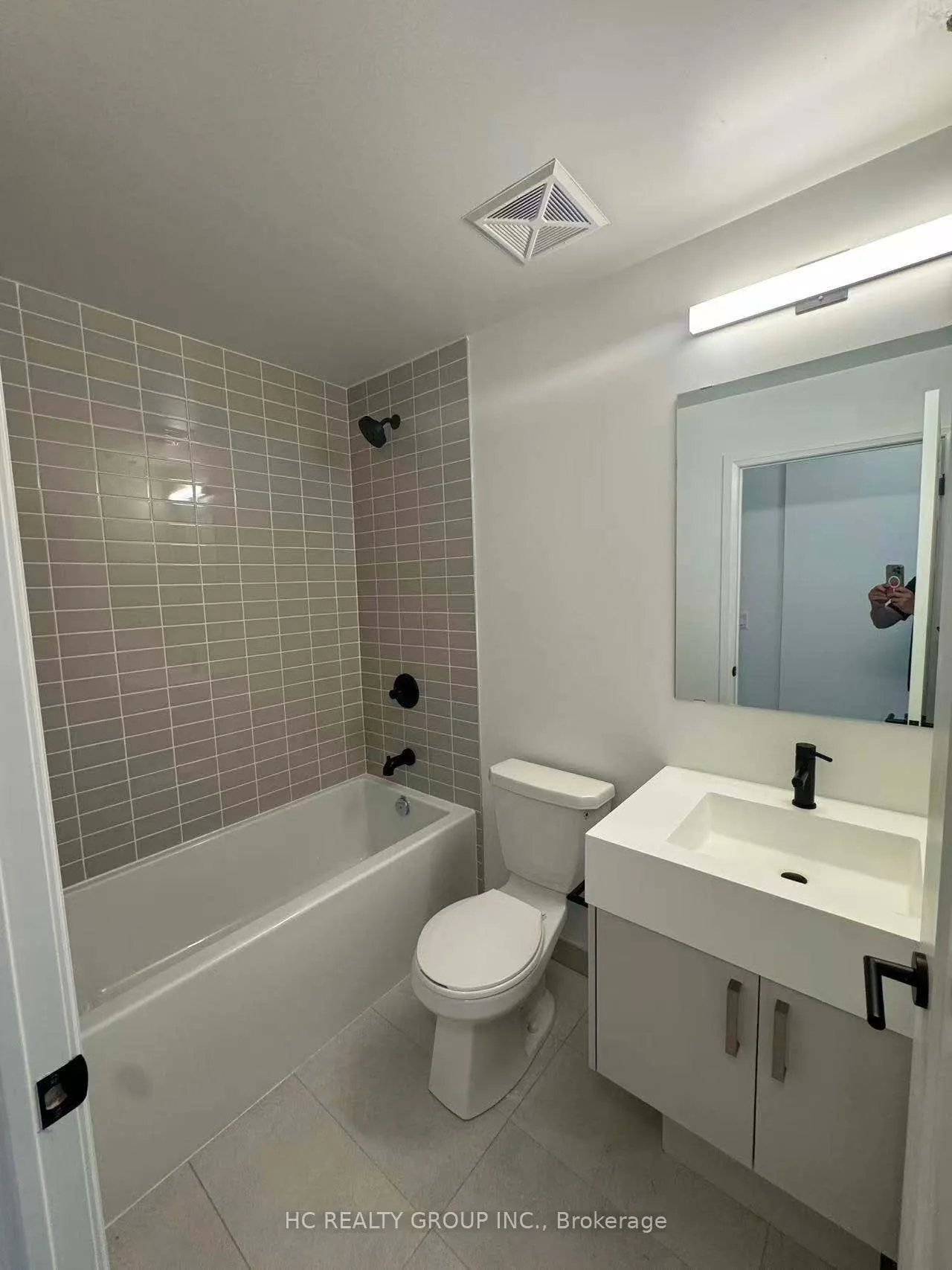 280 Dundas Street W, #Ph03