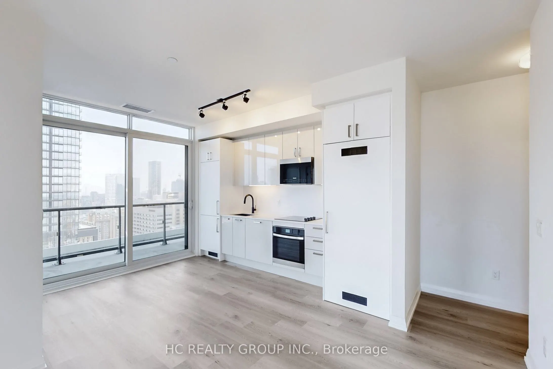 280 Dundas Street W #Ph03