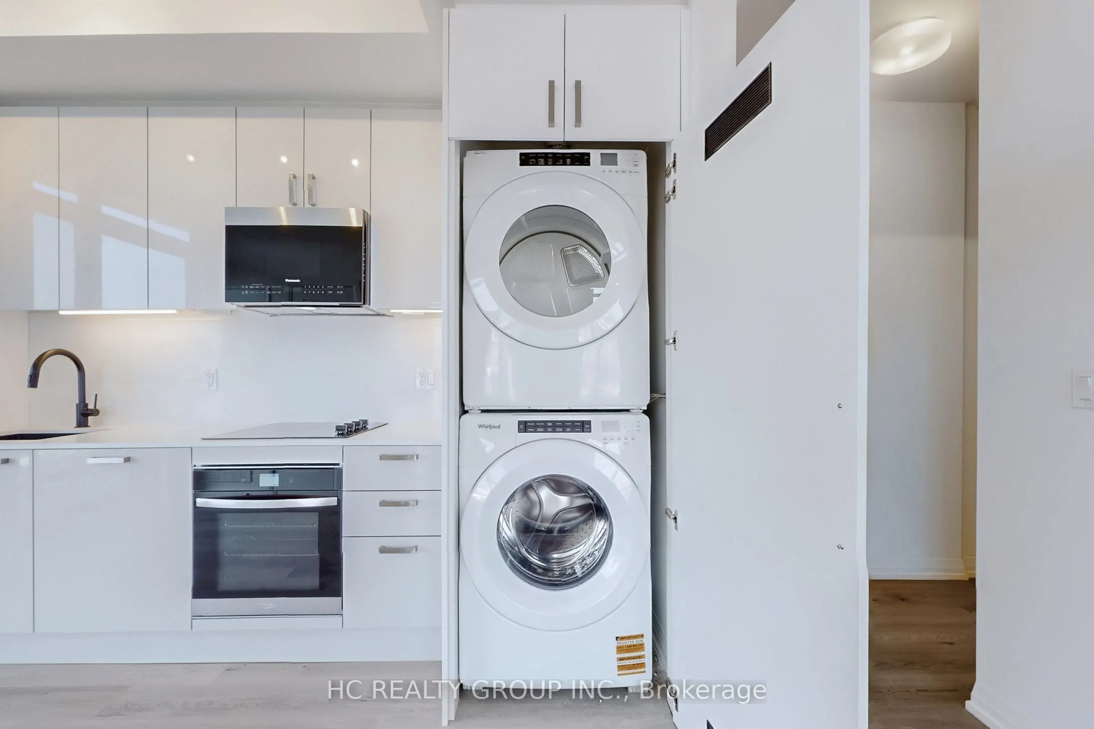 280 Dundas Street W #Ph03