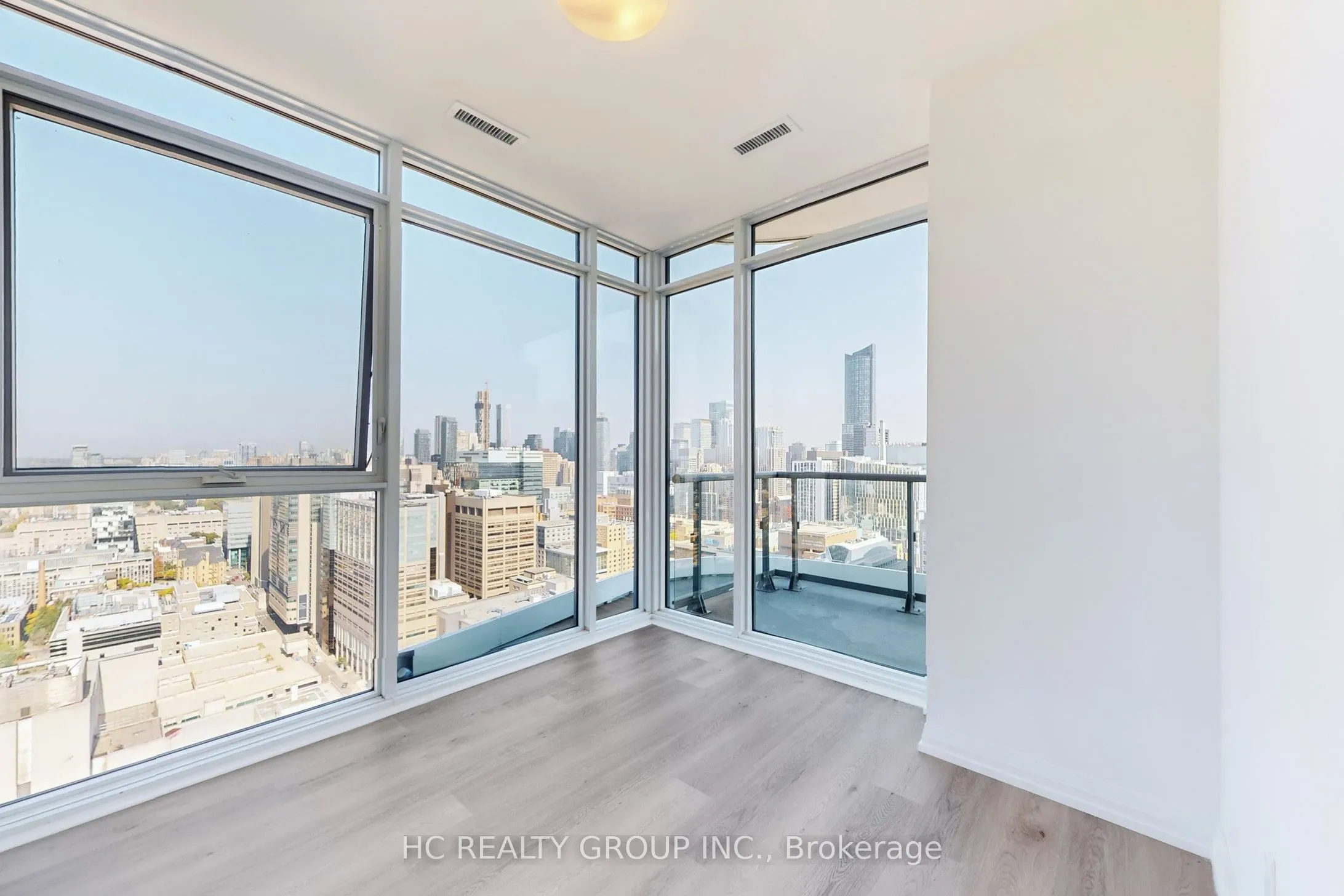 280 Dundas Street W #Ph03