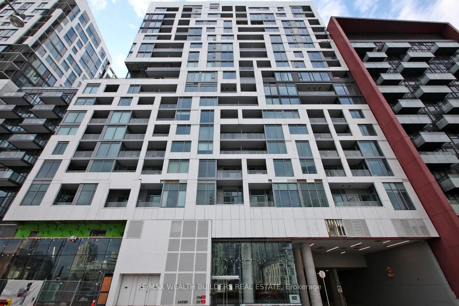 576 Front Street W, #1219E