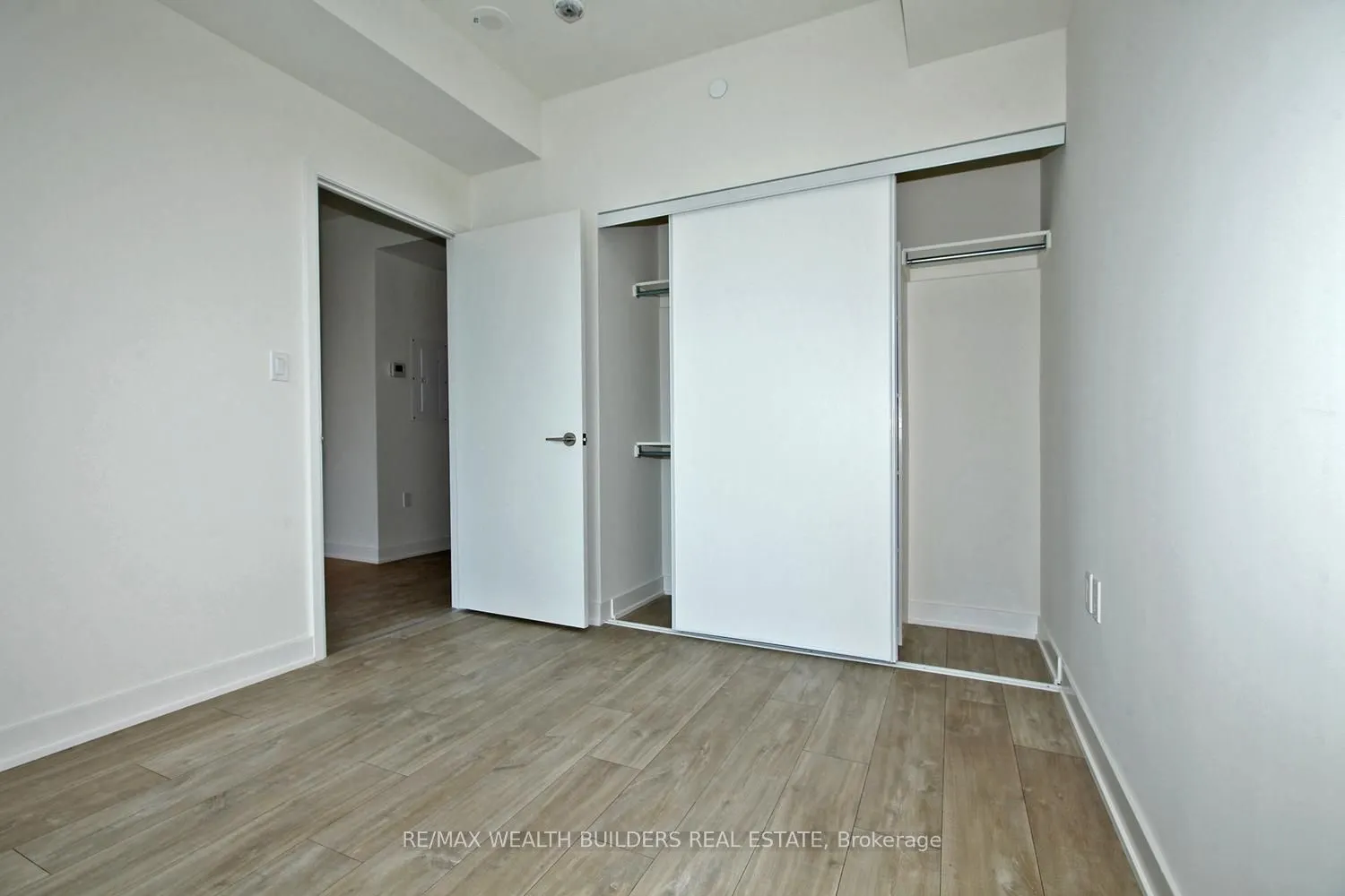576 Front Street W, #1219E