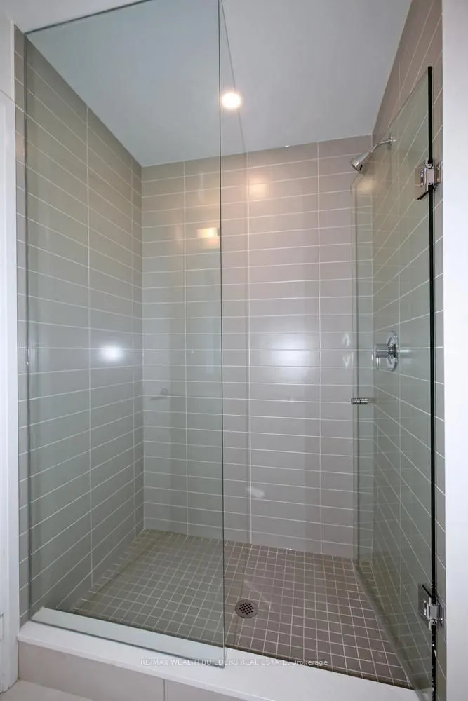 576 Front Street W, #1219E