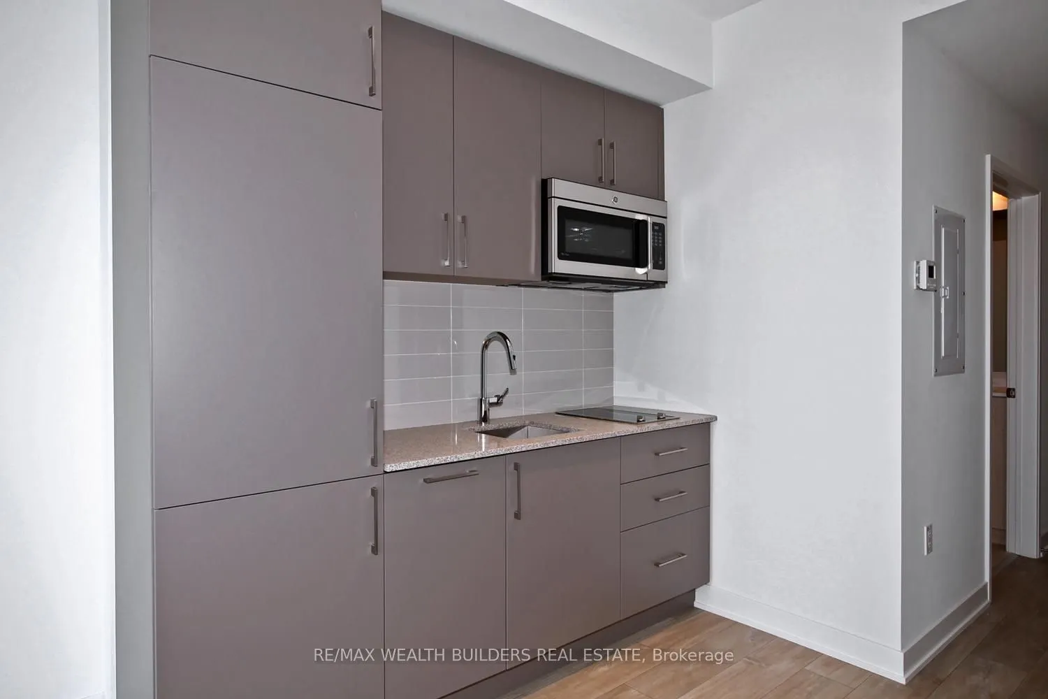 576 Front Street W, #1219E