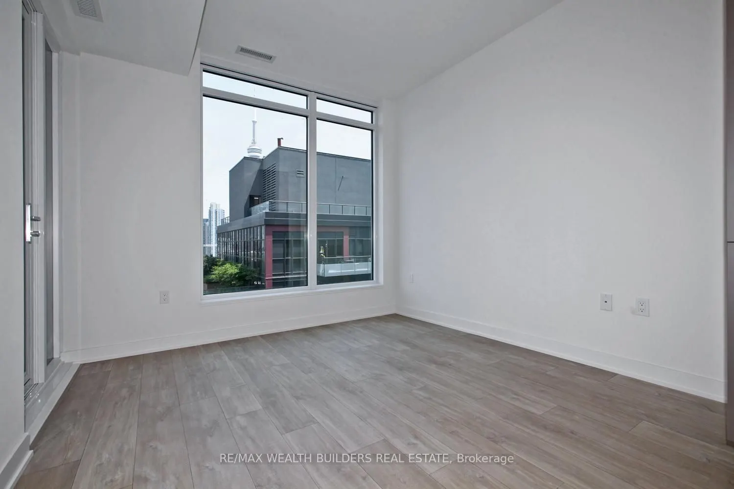 576 Front Street W, #1219E
