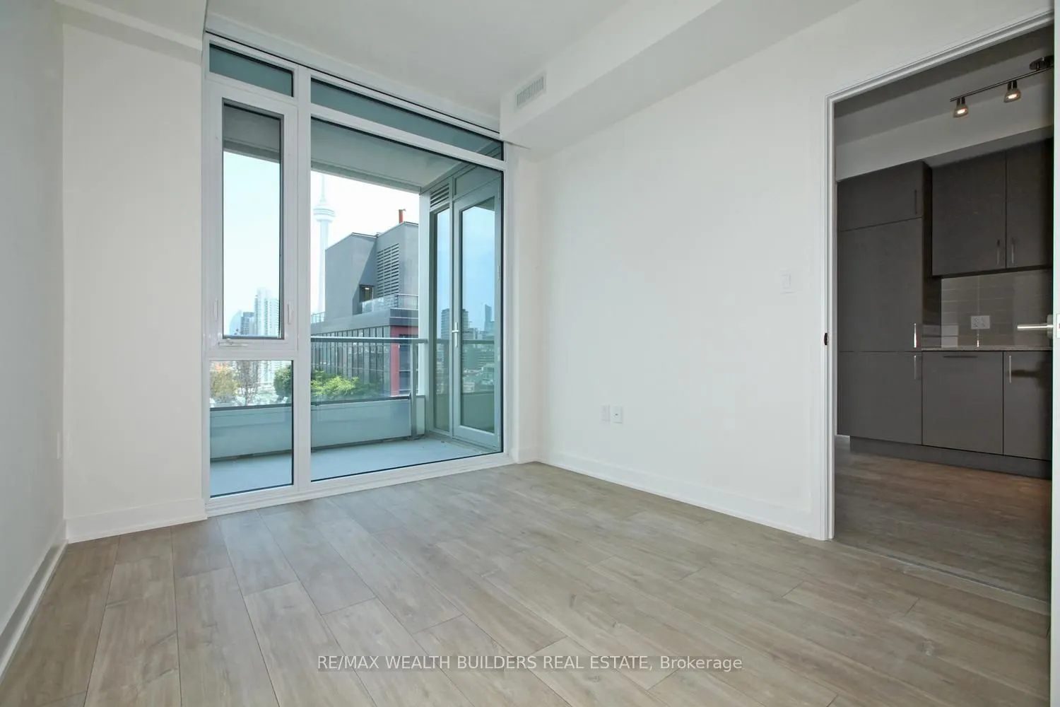 576 Front Street W, #1219E